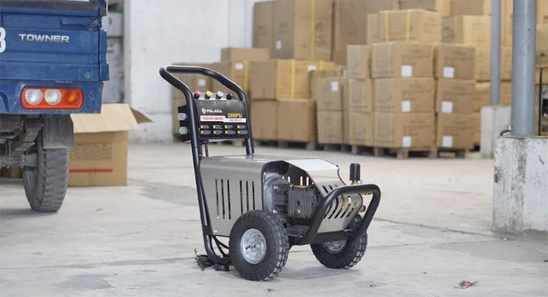 Máy rửa xe cao áp 3kW: Mạnh mẽ, Hiện đại, Đa năng