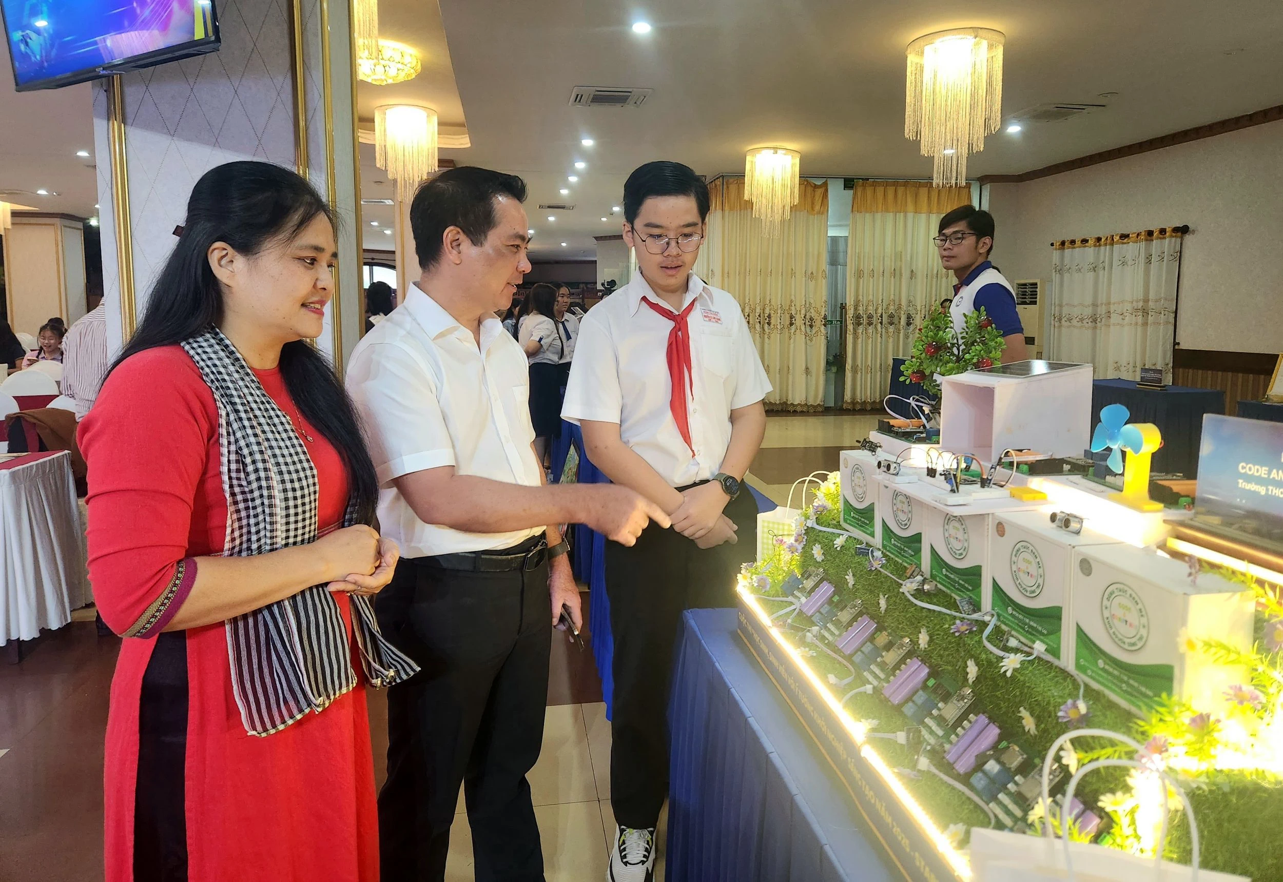STARTUP FIRST 2025 - Vinh danh các ý tưởng khởi nghiệp xuất sắc nhất từ học sinh, sinh viên