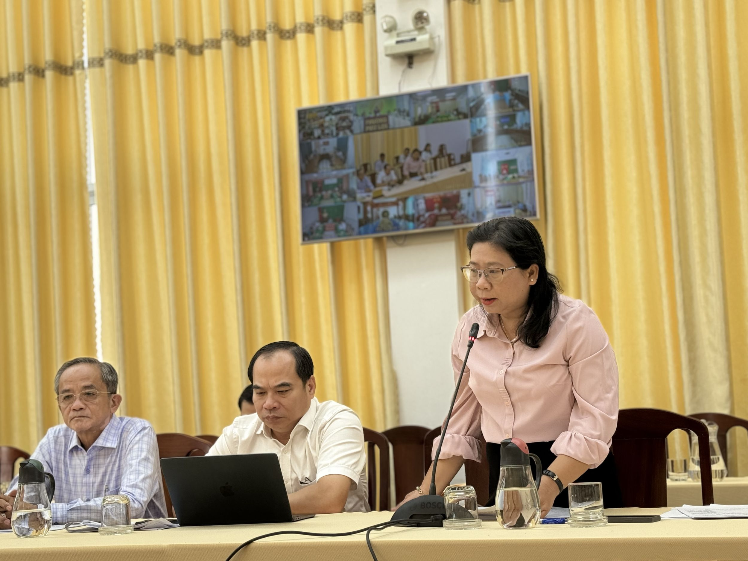 Cần Thơ: Một số địa phương thiếu cán bộ, công chức chuyên môn và đề nghị tăng cường, biệt phái cán bộ hỗ trợ