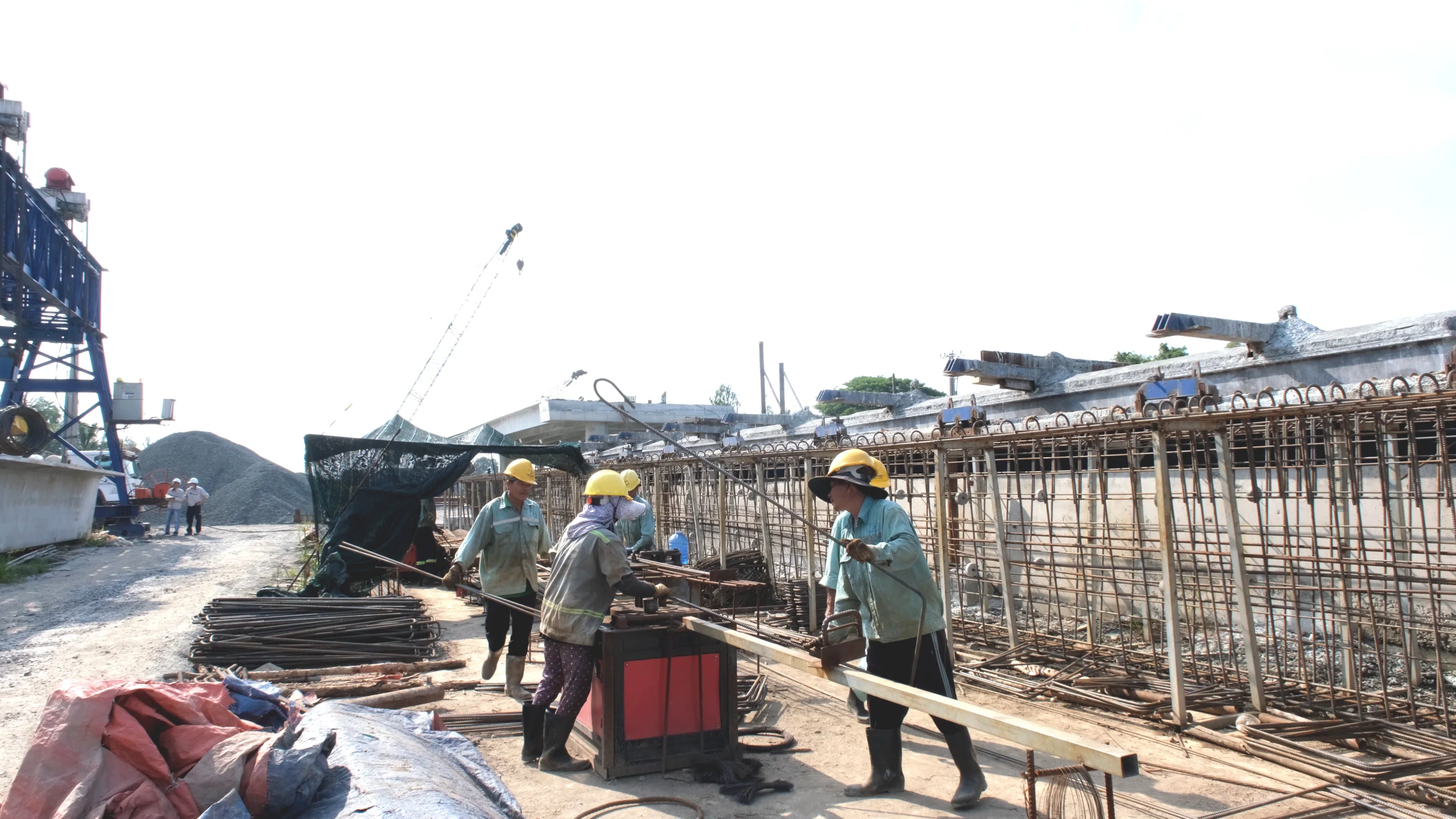 Quyết tâm cao đẩy nhanh tiến độ công trình giao thông trọng điểm