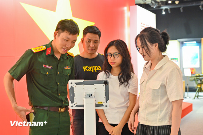Công nghệ AR đưa du khách "chạm" vào thời khắc lịch sử hào hùng của dân tộc