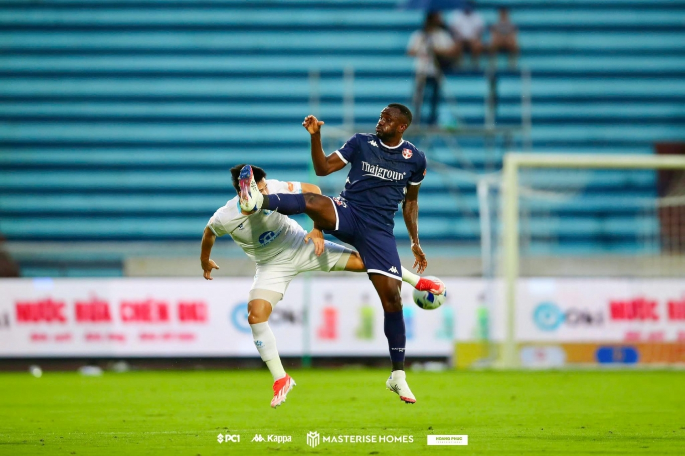 Nhiều kết quả bất ngờ ở vòng 2 V.League