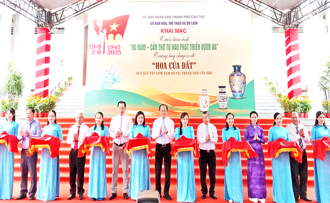 តាំងពិព័រណ៍រូបថត "៨០ឆ្នាំ - កឹងធើមោទនភាពអភិវឌ្ឍឆ្ពោះទៅមុខ"