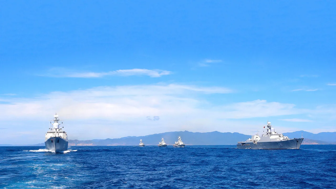 Vững vàng nơi đầu sóng