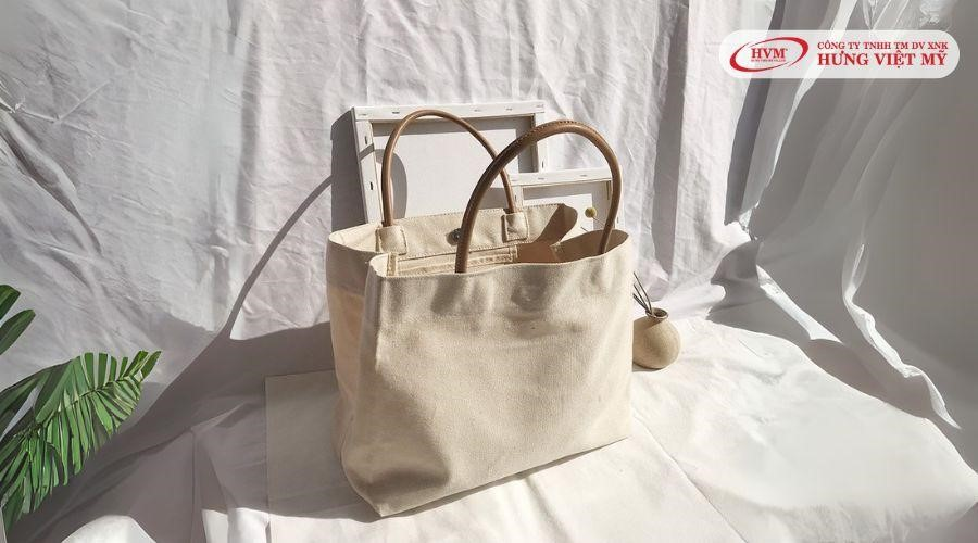 Vì sao doanh nghiệp chọn in túi vải bố thay cho túi nylon?