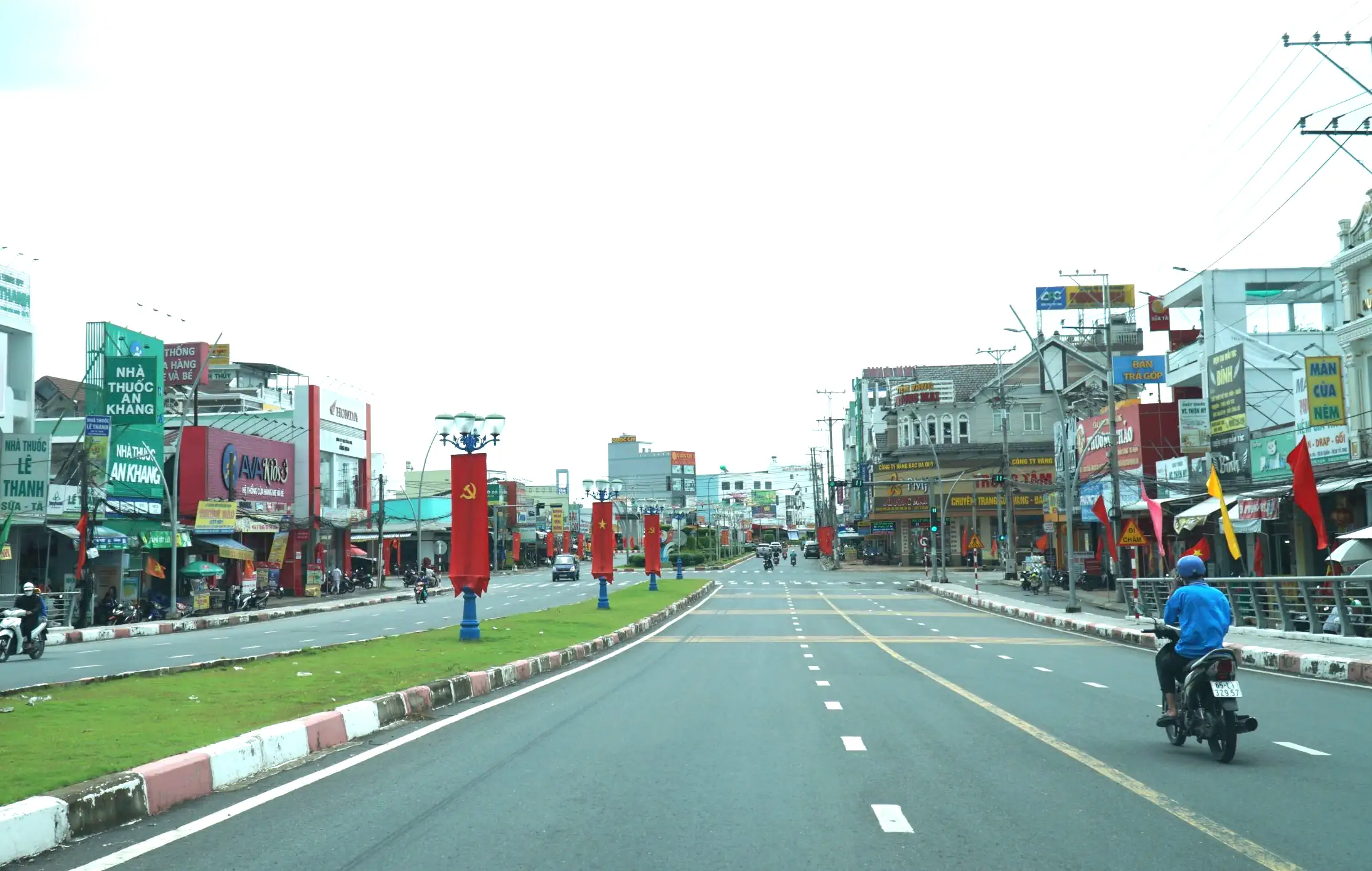 Cờ Đỏ mùa Thu này...