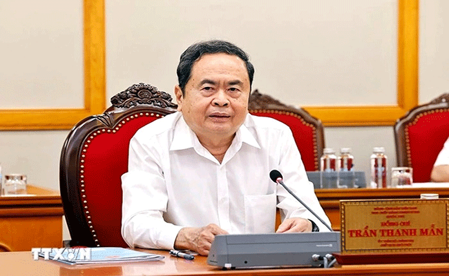 ការិយាល័យនយោបាយផ្តល់យោបល់ពីការត្រៀមរៀបចំមហាសន្និបាតបក្សទីក្រុងកឹងធើ អាណត្តិកាល ២០២៥ - ២០៣០