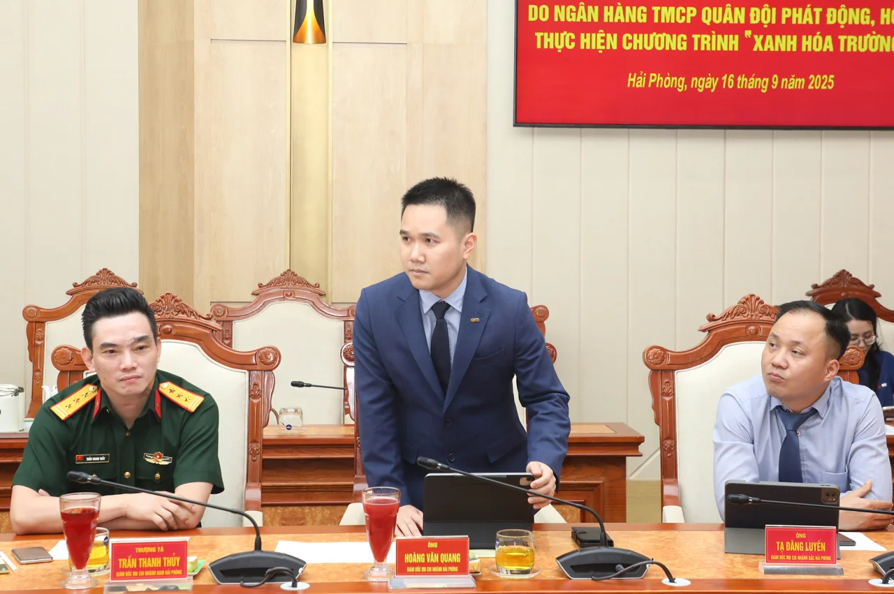 Quân chủng Hải quân tiếp nhận kinh phí từ Chương trình "HiGreen Trường Sa"