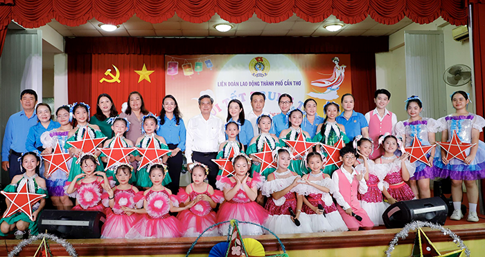 Sôi nổi chương trình Vui Tết Trung thu cho con đoàn viên, công nhân, viên chức, lao động