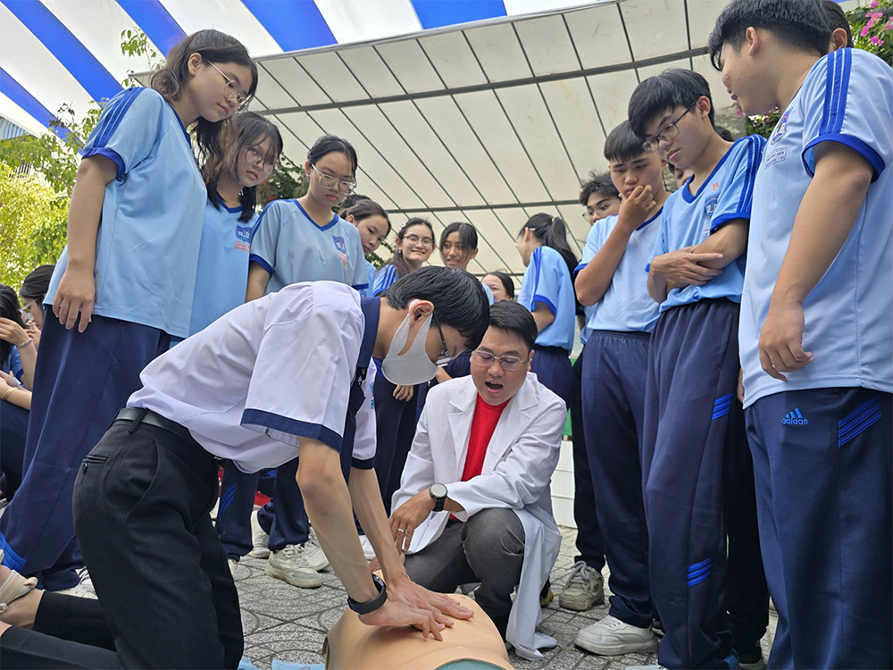 AidFirst và những kỹ năng thiết thực về xử trí cấp cứu trong cộng đồng