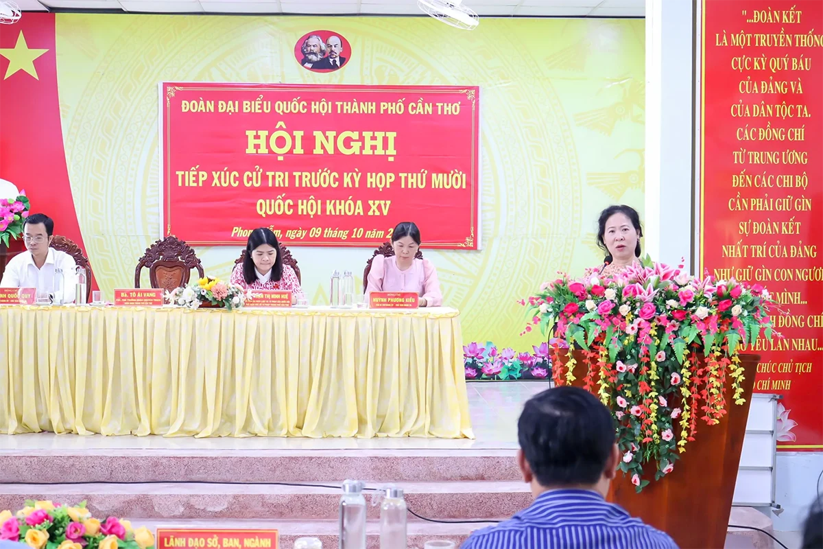 Cử tri xã Phong Nẫm kiến nghị về gia cố đê bao cồn