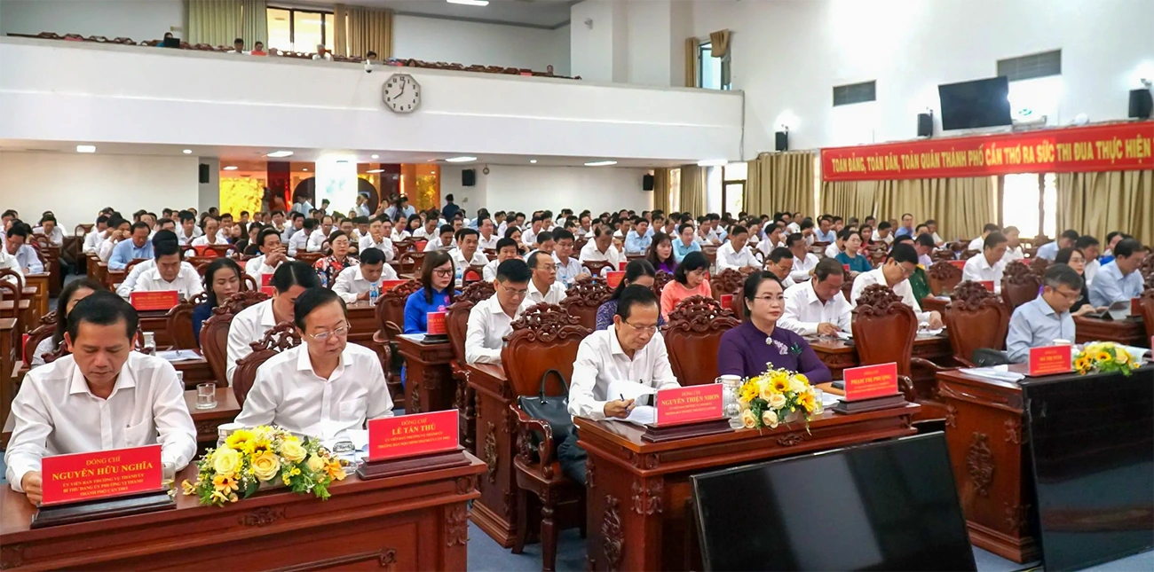 Thành ủy Cần Thơ sơ kết, tổng kết thực hiện các nhiệm vụ, nghị quyết quan trọng