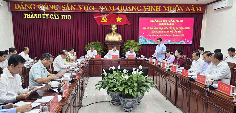 យកចិត្តទុកដាក់លើការកសាងគោលនយោបាយដើម្បីទាក់ទាញអ្នកវិនិយោគសម្រាប់ទីក្រុង