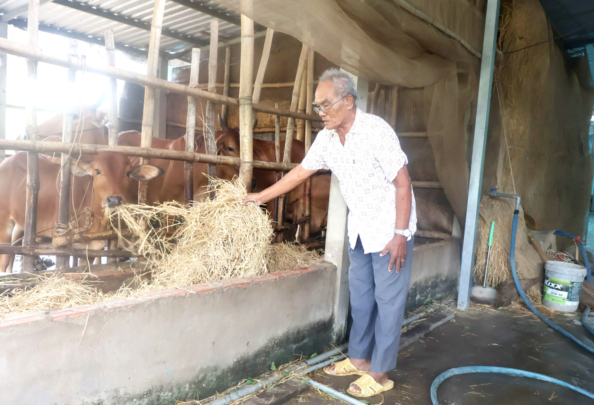 រួមដំណើរជាមួយប្រជាជនលំនឹងជីវភាព អភិវឌ្ឍសេដ្ឋកិច្ច