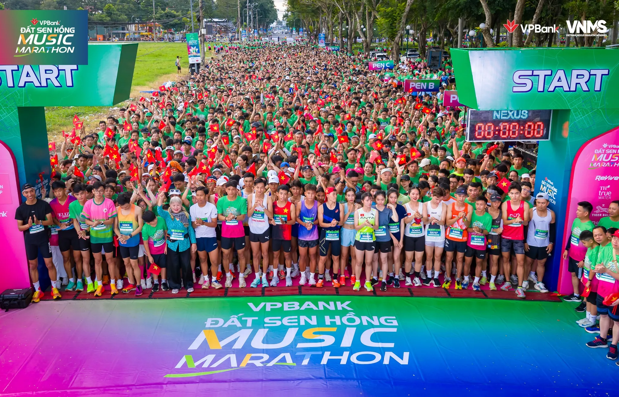 Ấn tượng giải chạy VPBank Đất Sen Hồng Music Marathon 2025
