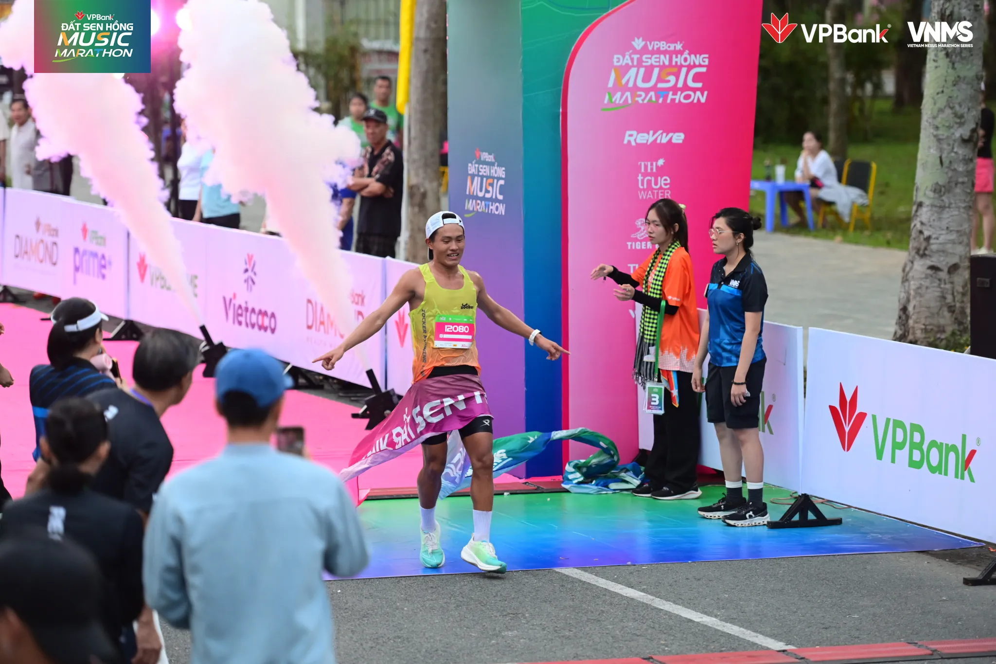 Ấn tượng giải chạy VPBank Đất Sen Hồng Music Marathon 2025