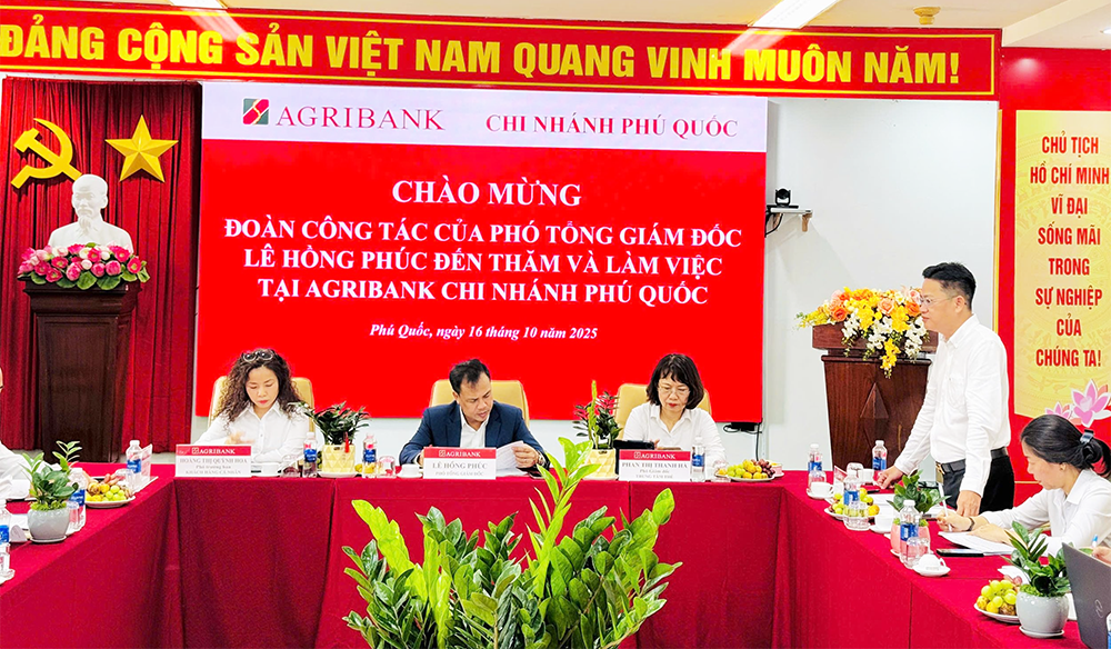 Phó Tổng Giám đốc Agribank Lê Hồng Phúc thăm và làm việc tại Agribank Chi nhánh Phú Quốc
