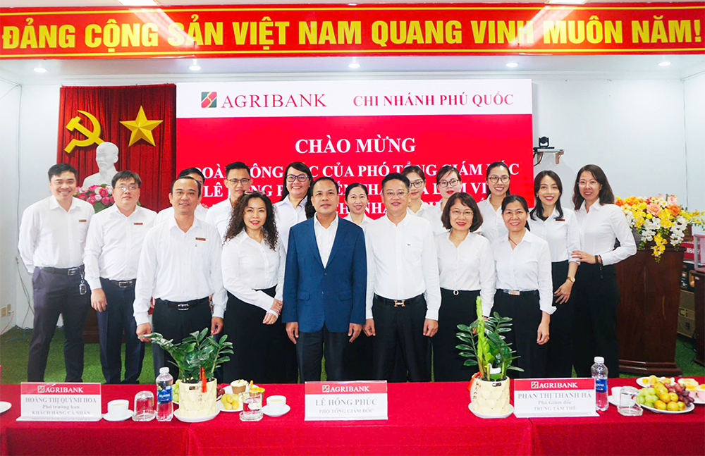 Phó Tổng Giám đốc Agribank Lê Hồng Phúc thăm và làm việc tại Agribank Chi nhánh Phú Quốc