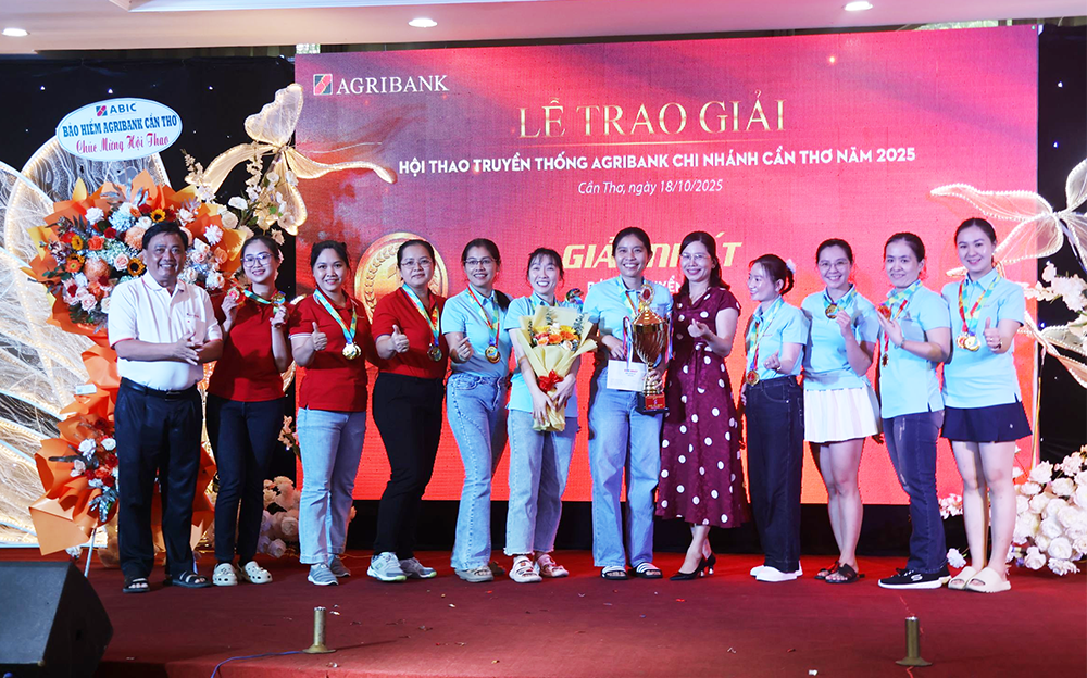 Hơn 200 vận động viên tham gia Hội thao truyền thống năm 2025 của Agribank Chi nhánh Cần Thơ