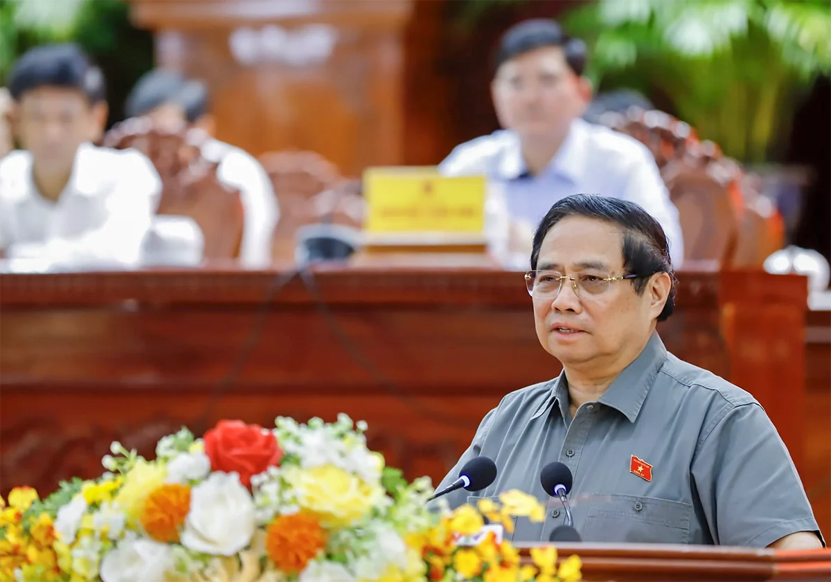 Thủ tướng Chính phủ Phạm Minh Chính tiếp xúc cử tri là đại diện lãnh đạo các xã, phường trên địa bàn TP Cần Thơ