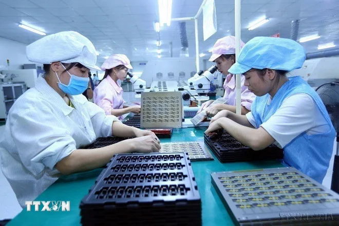 Phụ nữ Việt Nam: Từ truyền thống anh hùng đến khát vọng cống hiến