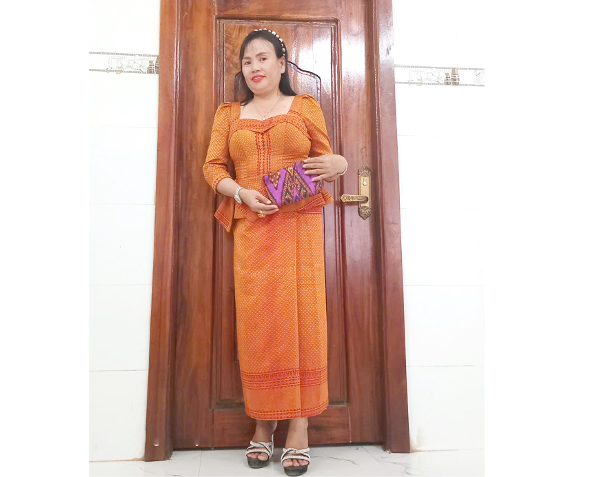 រក្សាមត៌កត្បាញហូលប្រពៃណីនៅឃុំអាងកឺ