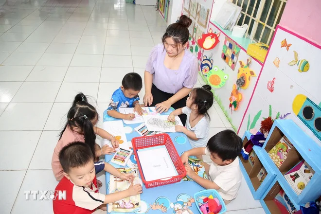 Quy định mới về phổ cập giáo dục mầm non cho trẻ em từ 3-5 tuổi