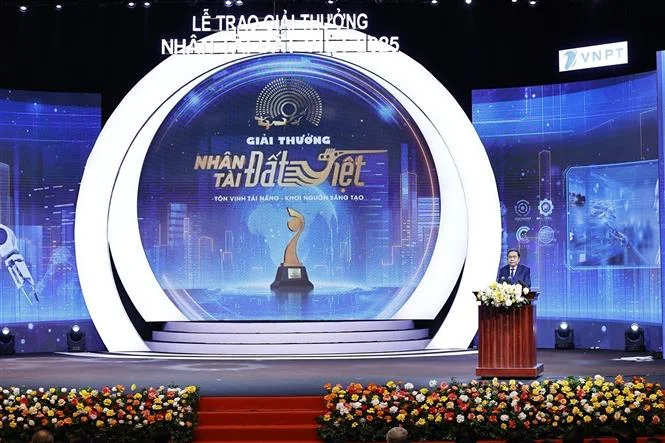 Lễ trao Giải thưởng Nhân tài Đất Việt 2025: Tôn vinh công nghệ kiến tạo