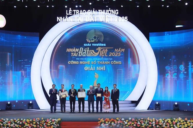 Lễ trao Giải thưởng Nhân tài Đất Việt 2025: Tôn vinh công nghệ kiến tạo