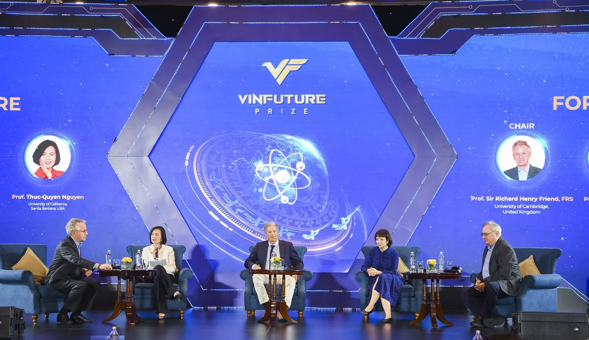 Chủ nhân Nobel Vật lý 2010: Việt Nam viết nên hành trình 5 năm kỳ diệu cùng Giải thưởng VinFuture