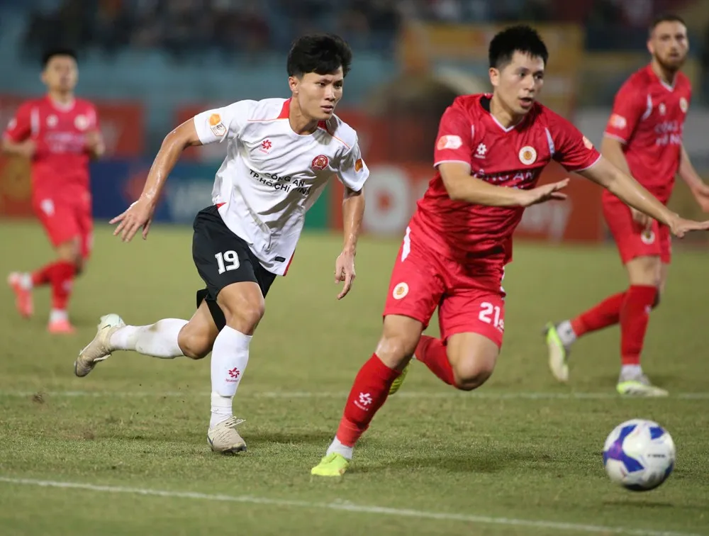 Chơi thiếu người, Công an Hà Nội vẫn giành chiến thắng trước Công an TP Hồ Chí Minh