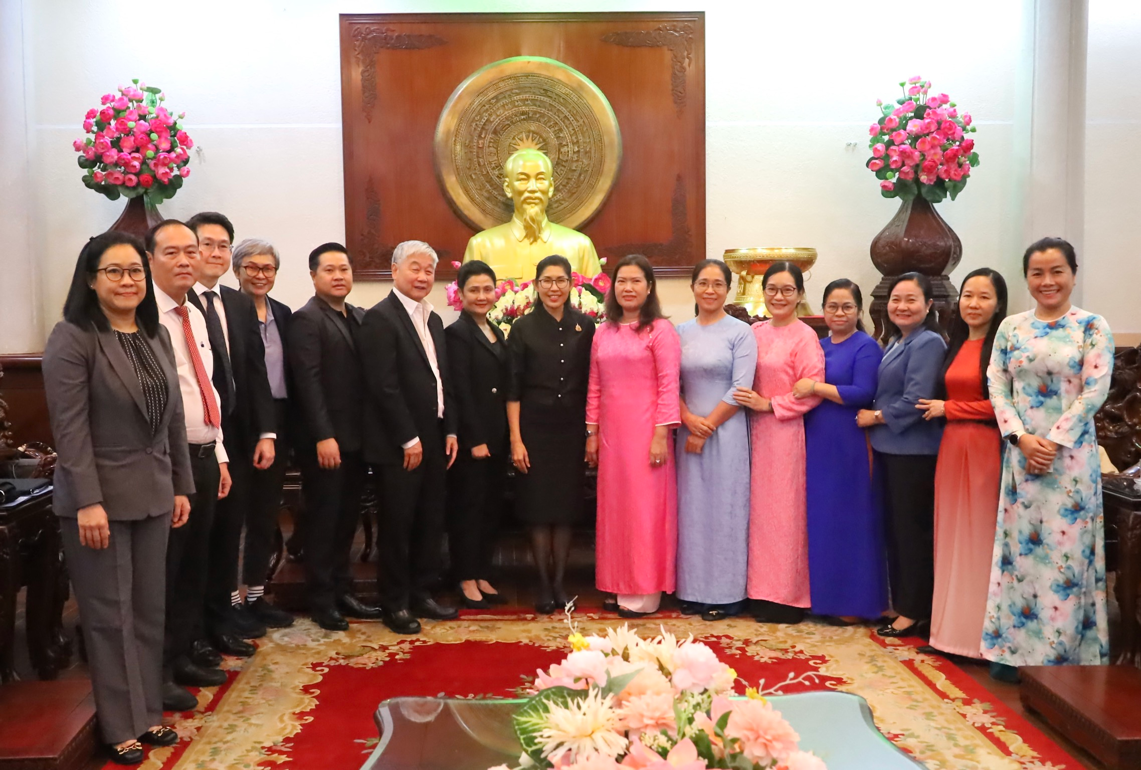 Lãnh đạo thành phố tiếp Đại sứ Thái Lan tại Việt Nam