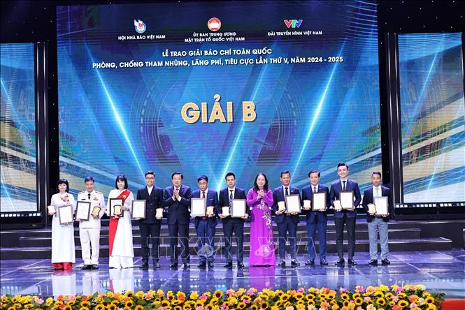 44 tác phẩm được trao Giải báo chí toàn quốc phòng, chống tham nhũng, lãng phí, tiêu cực lần thứ V