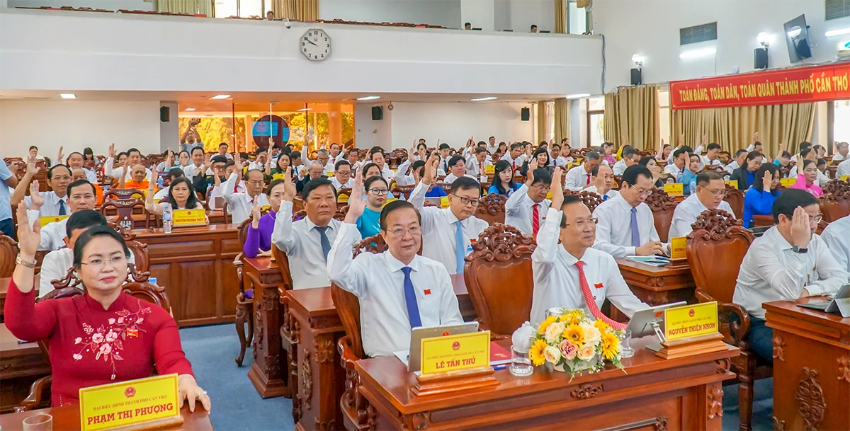 Tập trung hoàn thành tốt các chỉ tiêu, mục tiêu, nhiệm vụ phát triển kinh tế - xã hội, quốc phòng, an ninh giai đoạn 2021-2025
