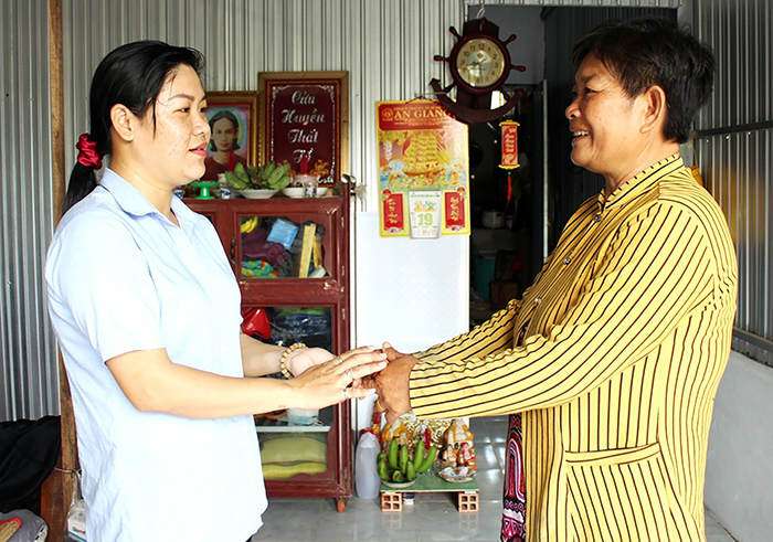 Cầu nối nghĩa tình với những hoàn cảnh khó khăn