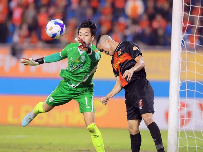 Ghi bàn những phút cuối, Ninh Bình và Công an TP Hồ Chí Minh thắng vất vả