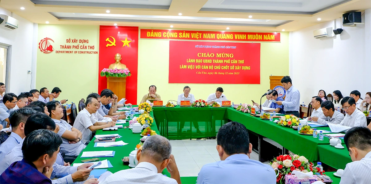 Phát huy tinh thần đoàn kết, dân chủ, chủ động sáng tạo hoàn thành các nhiệm vụ