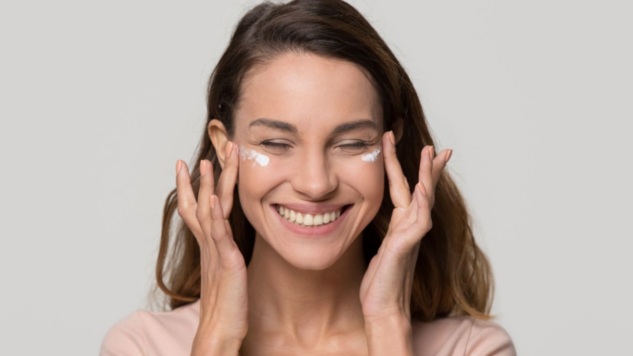 5 bí quyết chăm sóc da giúp da luôn đều màu và tươi tắn