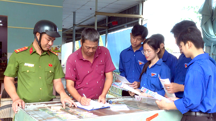 Mỗi người dân là một chiến sĩ trong cuộc chiến chống ma túy