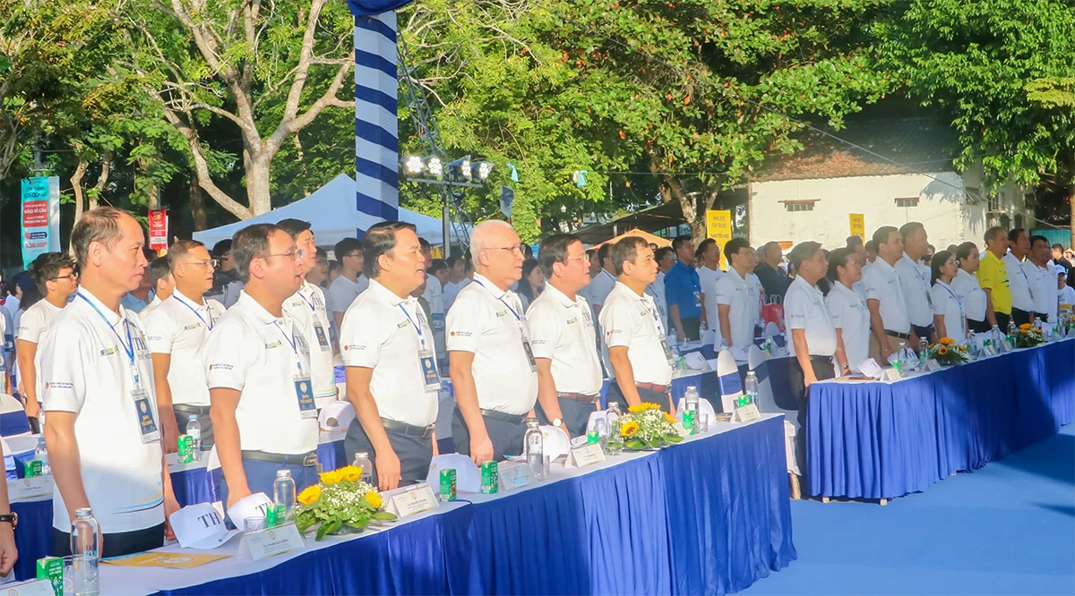 Hơn 10.000 học sinh, giáo viên, phụ huynh tham dự Giải chạy S-Race Cần Thơ 2025