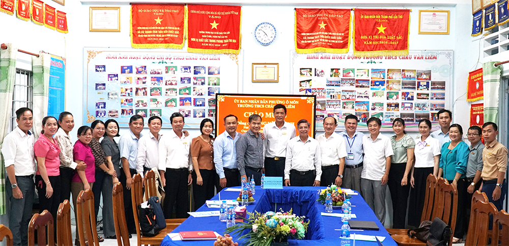 Tiếp tục phát huy kết quả đạt được, khắc phục khó khăn để nâng cao chất lượng dạy và học