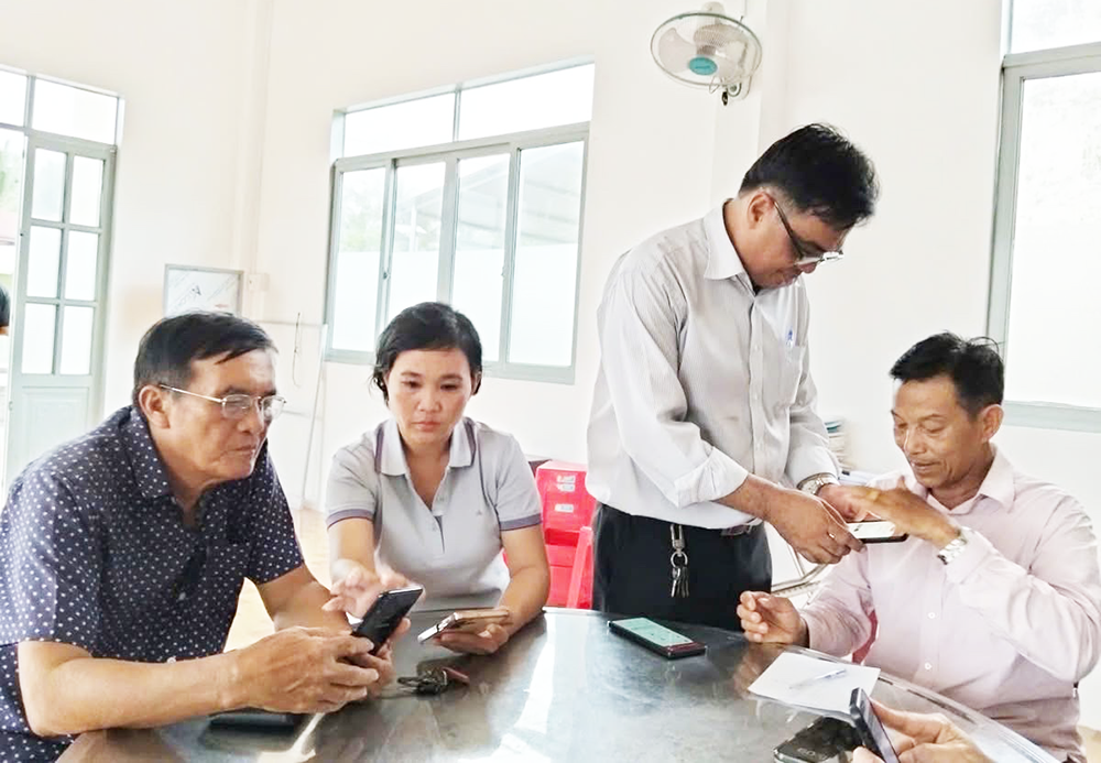 Xã Tân Thạnh đẩy mạnh chuyển đổi số trong công tác đảng