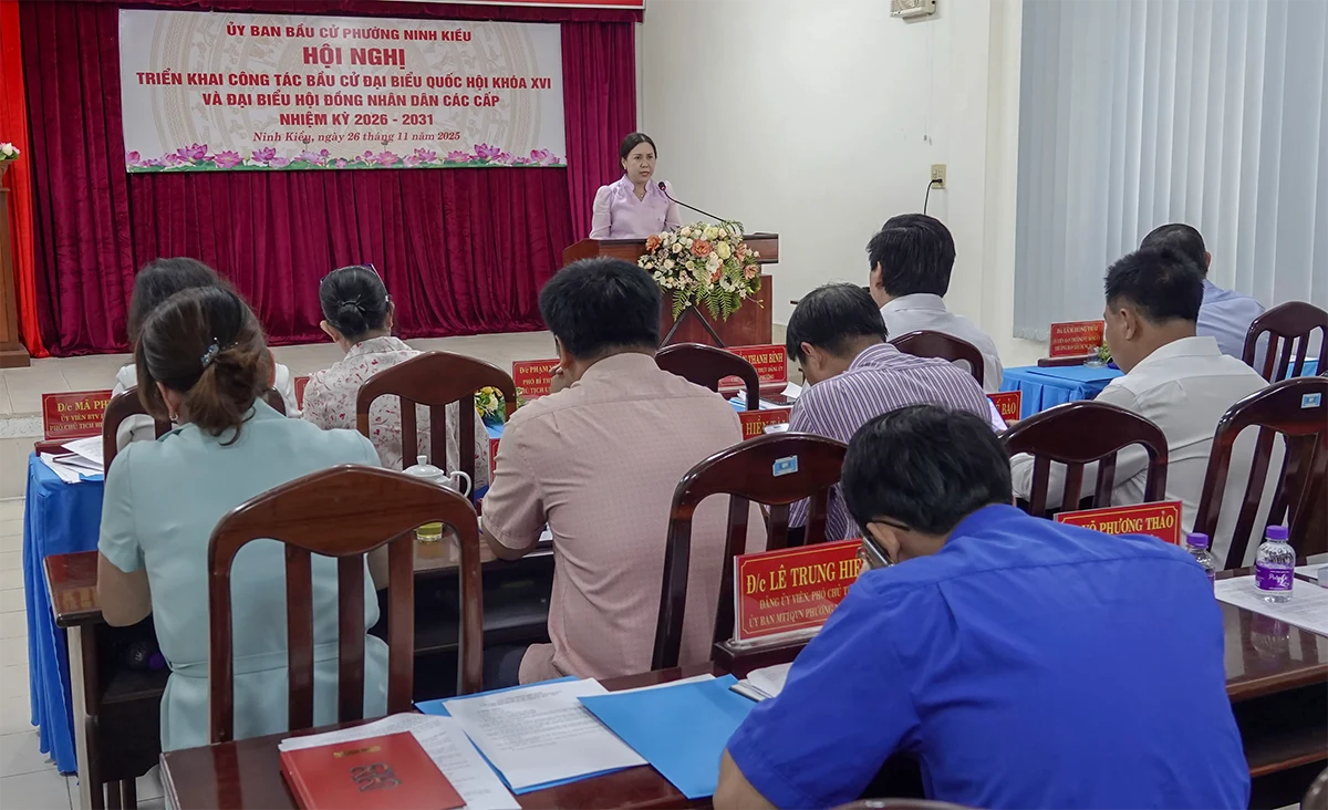 Ủy ban Bầu cử phường Ninh Kiều và Ủy ban Bầu cử xã Phong Điền triển khai công tác bầu cử