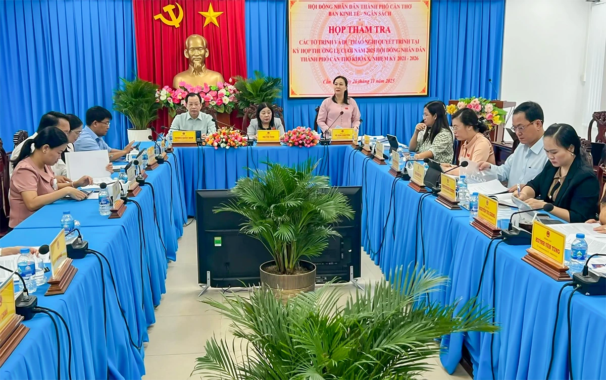 Ban Kinh tế - Ngân sách HĐND thành phố họp thẩm tra các báo cáo trình tại kỳ họp cuối năm 2025