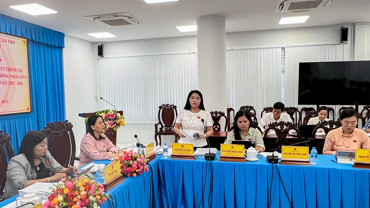 Ban Kinh tế - Ngân sách HĐND thành phố họp thẩm tra các báo cáo trình tại kỳ họp cuối năm 2025