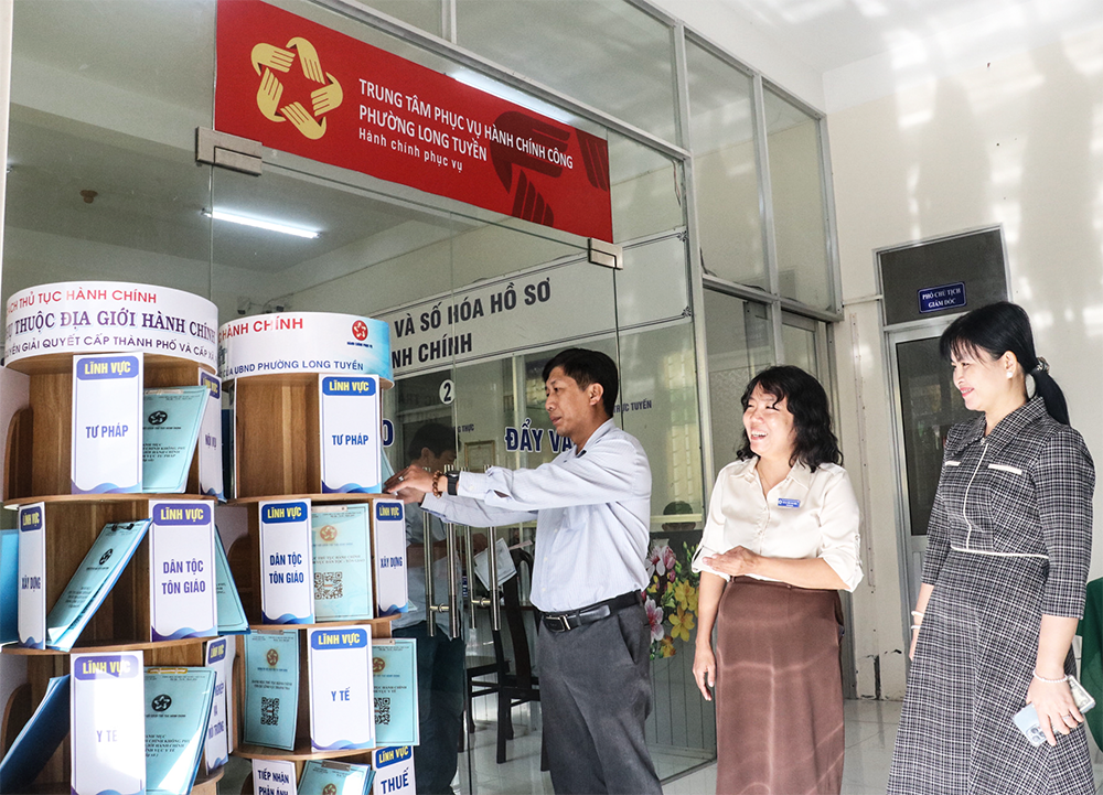 Kiểm tra công tác cải cách hành chính tại phường Long Tuyền