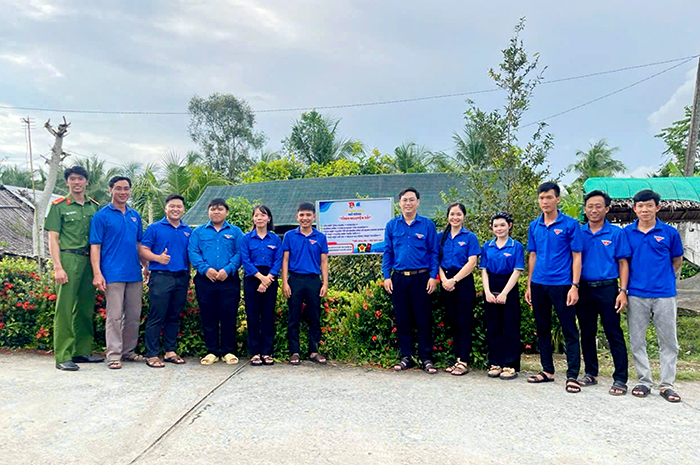 Tuổi trẻ Long Hưng chung tay “Tình nguyện số”