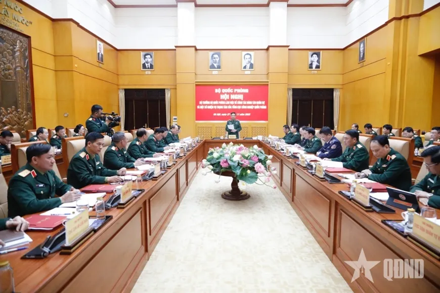 Đại tướng Phan Văn Giang chủ trì buổi làm việc về công tác đóng tàu quân sự