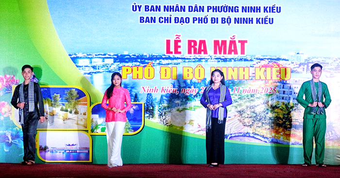 Ra mắt Phố đi bộ Ninh Kiều sau thời gian dài tạm dừng