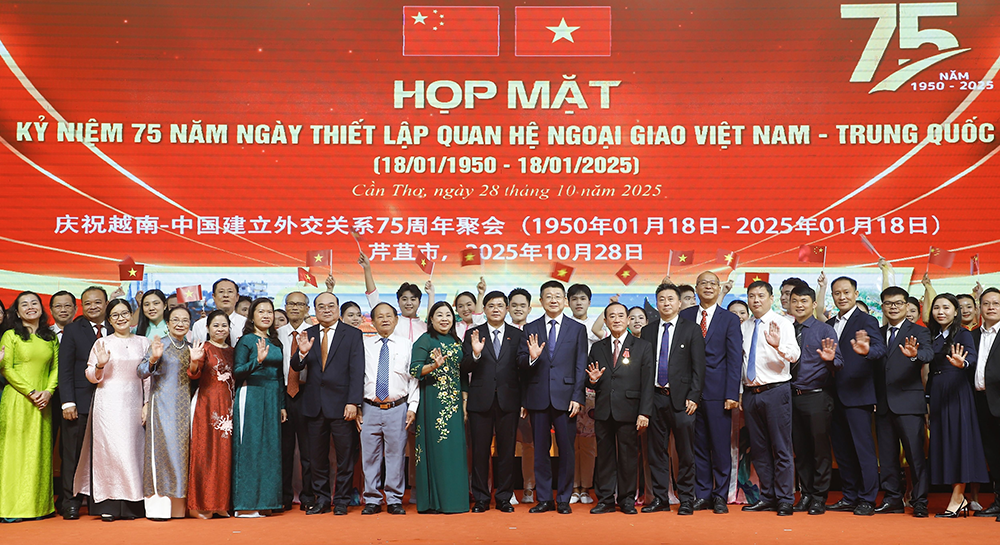 Đối ngoại nhân dân - Cầu nối tình hữu nghị